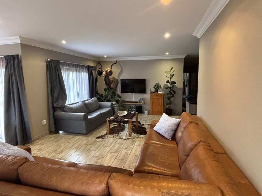 3 Bedroom Property for Sale in Wilkoppies North West